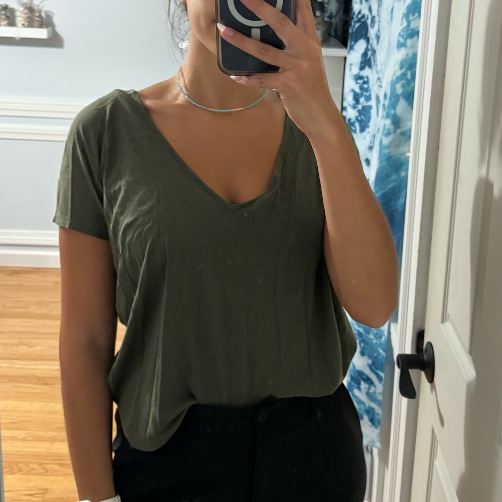 Open back green express t shirt